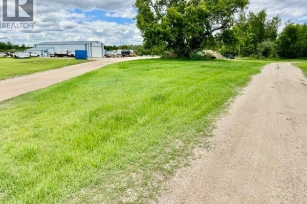 33-36 Shannon Street, Lanigan, SK S0K2M0 Photo 5