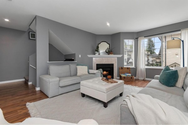 33 7640 Blott Street, Mission, BC V2V3K3 Photo 2