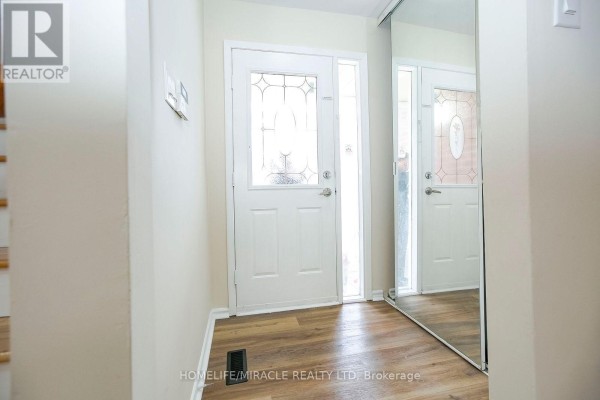 Living room - 33 Adam Street, Brampton, ON L6Z2S2 Photo 4