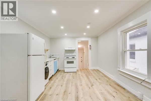 33 Albion Street Unit# Upper #2, Brantford, ON, photo 2