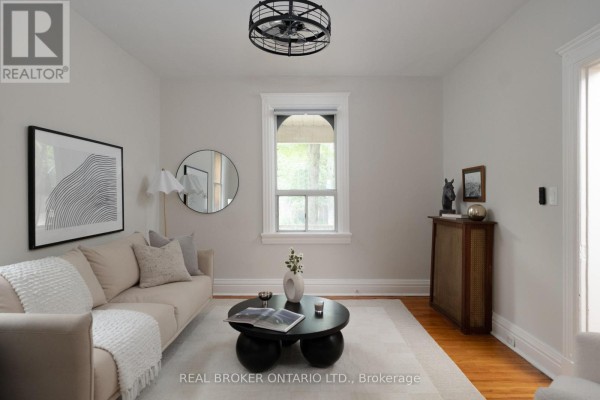 Utility room - 33 Atlas Avenue, Toronto, ON M6C3N8 Photo 5