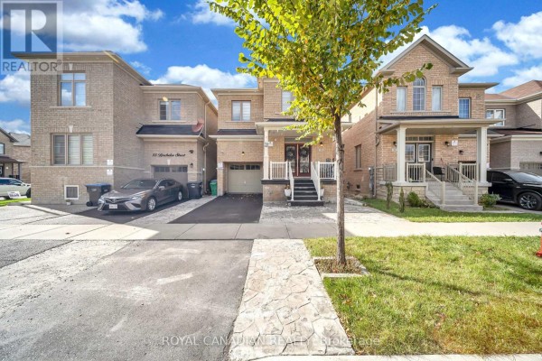 33 Bachelor Street, Brampton, ON L7A5B1 Photo 4