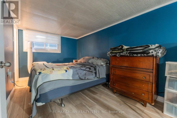 Primary Bedroom - 33 Dominion Avenue, Kapuskasing, ON P5N1N9 Photo 4