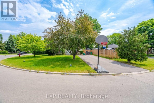 33 Earlsdale Crescent, Brampton, ON, photo 2