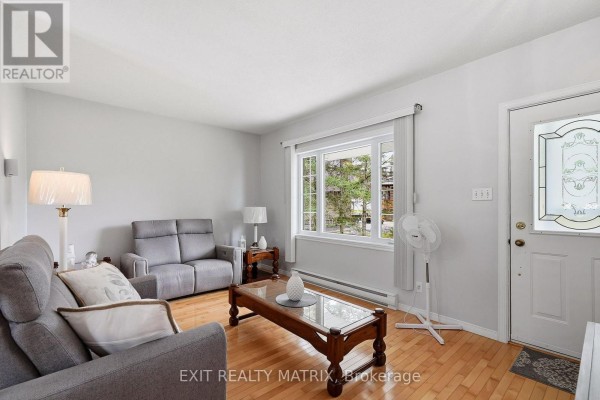 Primary Bedroom - 33 Frost Avenue, Hawkesbury, ON K6A2T4 Photo 4