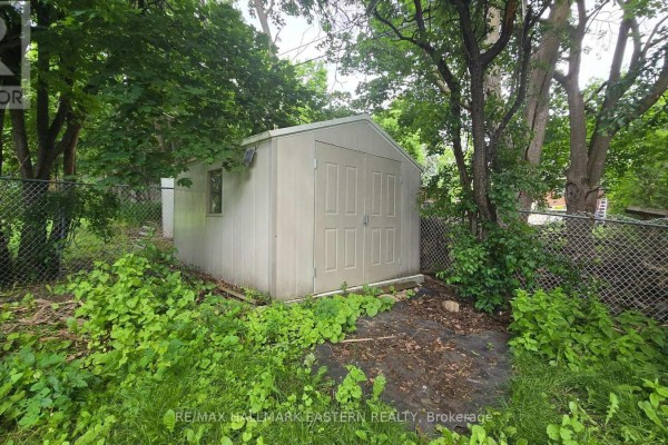 33 Greenhill Drive N, Peterborough, ON, photo 3
