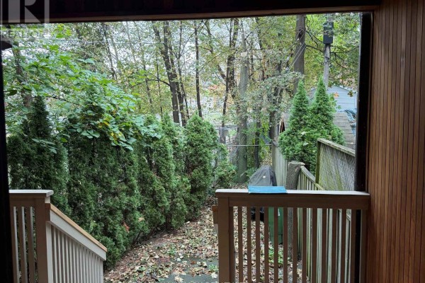 33 Hillsdale Avenue W, Toronto, ON M5P1E9 Photo 3