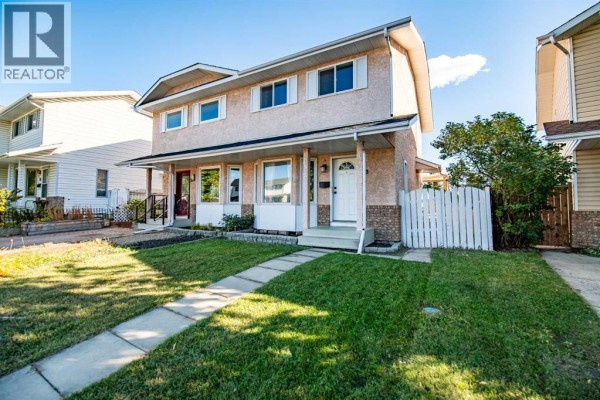Kitchen - 33 Kirsch Close, Red Deer, AB T4P3M5 Photo 2