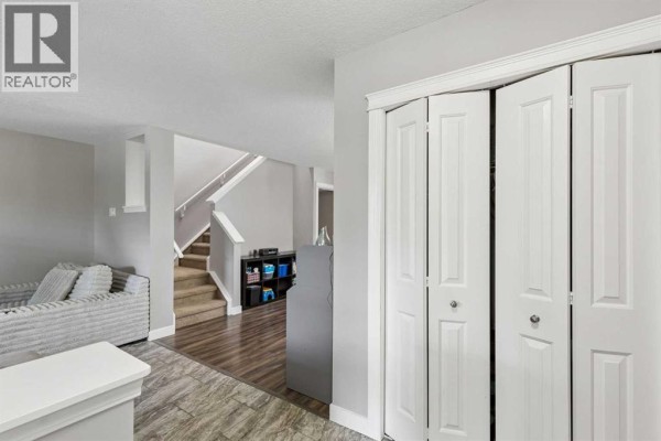 Laundry room - 33 Legacy Gate Se, Calgary, AB T2X0W3 Photo 5