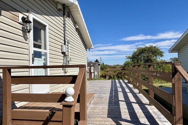 4pc Bathroom - 33 Lorway Street, Glace Bay, NS B1A5Z5 Photo 3