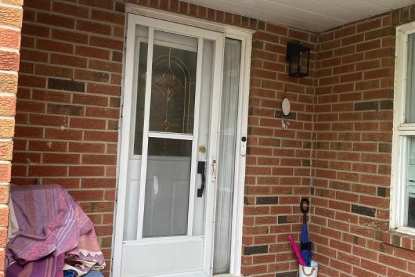 33 Mcgraw Avenue, Brampton, ON, photo 2