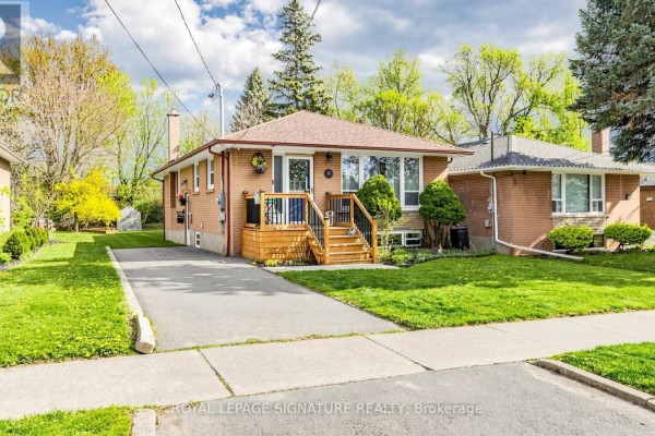 33 Neapolitan Drive, Toronto, ON, photo 3