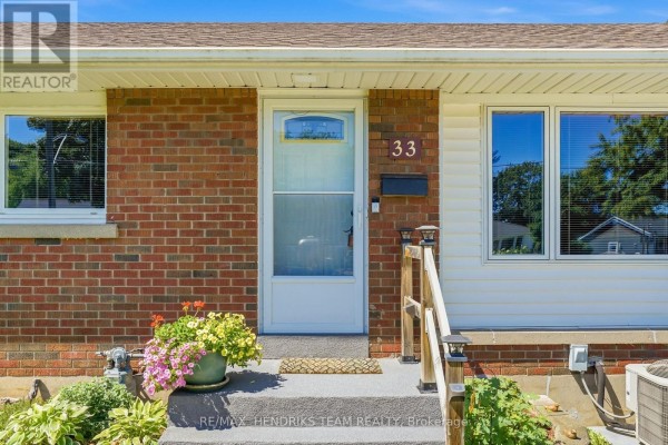 33 Nickerson Avenue, St  Catharines, ON, photo 2