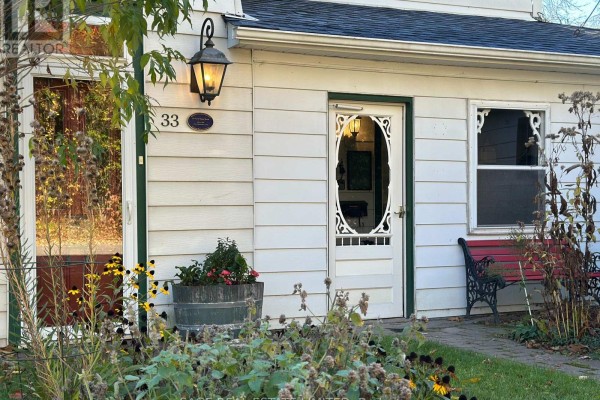 Sunroom - 33 North Water Street, Kawartha Lakes, ON K0M1K0 Photo 4