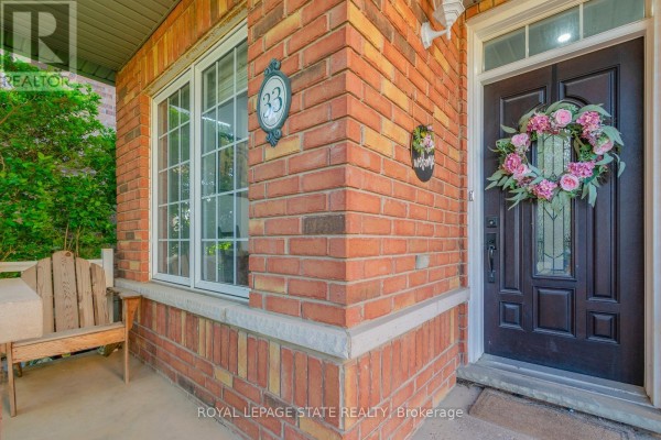 33 Panorama Way, Hamilton, ON, photo 3