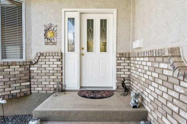 Bedroom - 33 Park Meadows Drive Se, Medicine Hat, AB T1B4C3 Photo 4