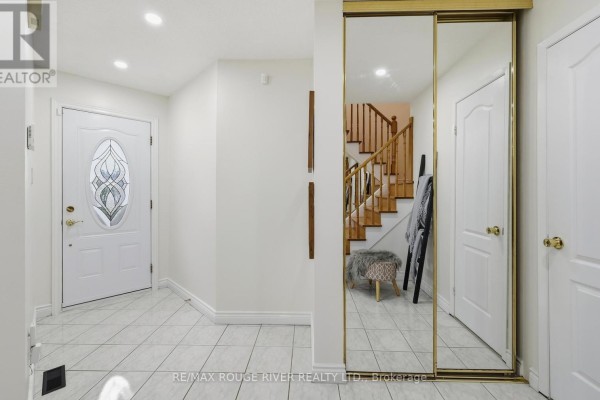 Laundry room - 33 Rangeley Drive, Toronto, ON M1B5C2 Photo 3