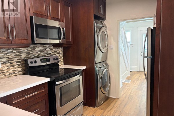 Family room - 33 Royal York Road, Toronto, ON M8V2T3 Photo 4
