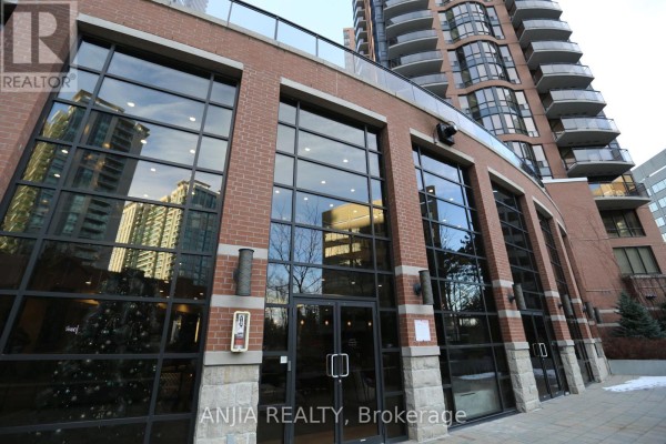 33 Sheppard Avenue E, Toronto, ON M2N7K1 Photo 2