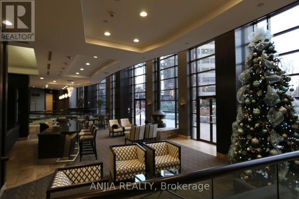 33 Sheppard Avenue E, Toronto, ON M2N7K1 Photo 3