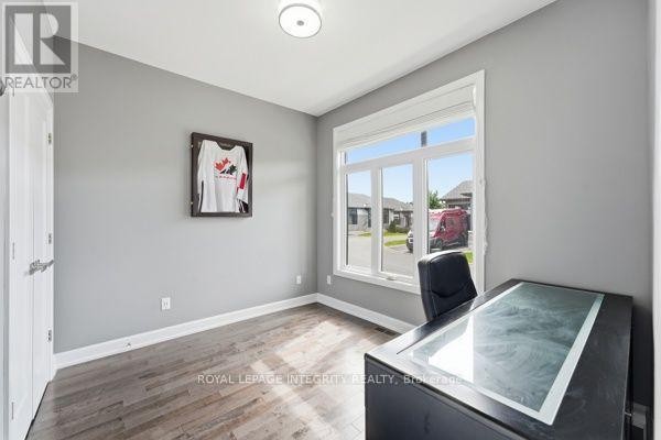 33 Solara Private, Clarence Rockland, ON K4K1P5 Photo 4