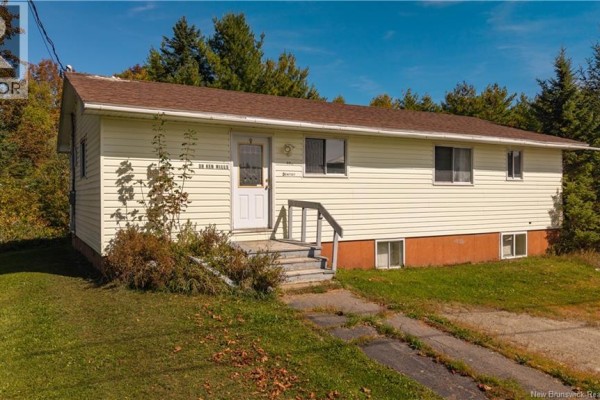 33 Victiora Street, St  Stephen, NB E3L2S5 Photo 4