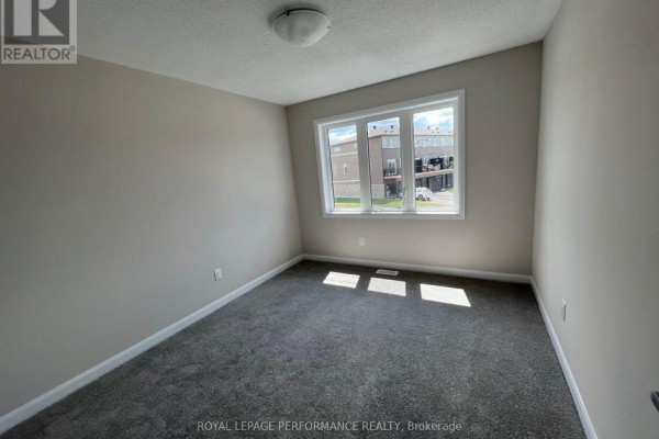 33 Watchim Street, Ottawa, ON K4A3W6 Photo 5