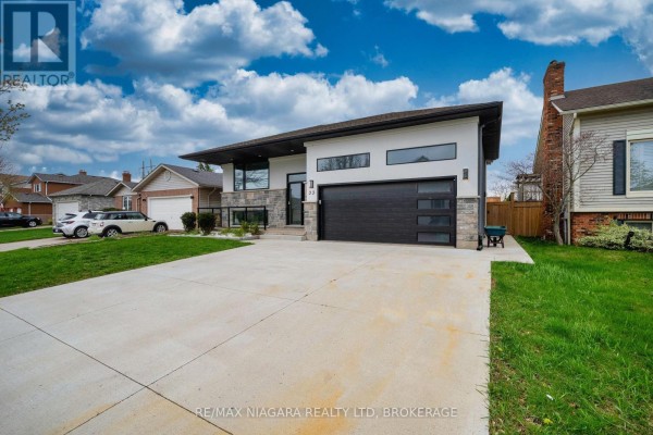 33 West Farmington Drive, St  Catharines, ON, photo 2