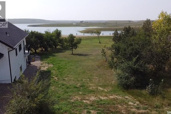 33 Willow Lane, Lake Diefenbaker, SK, photo 2