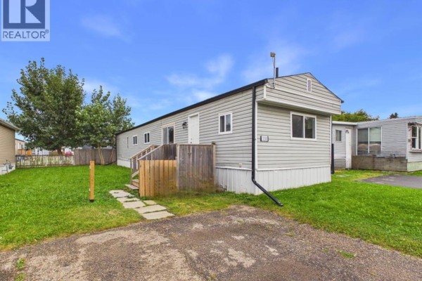 330, 5344 76 Street, Red Deer, AB, photo 2