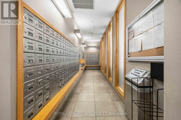 330 - 18 Mondeo Drive, Toronto, ON M1P5C8 Photo 5