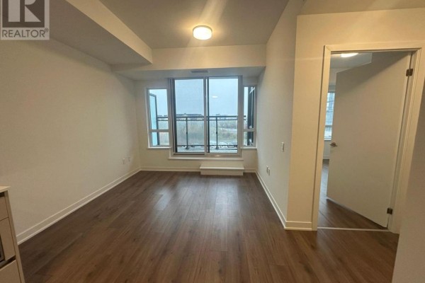 330 - 395 Dundas Street W, Oakville, ON L6M5R8 Photo 5