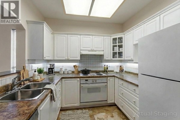 330 2995 Princess Crescent, Coquitlam, BC V3B7N1 Photo 4