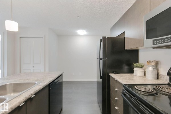 Primary Bedroom - #330 344 Windermere Rd Nw, Edmonton, AB T2P2P2 Photo 4