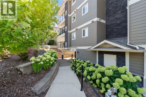 Laundry room - 330 4 Avenue Se Unit# 202, Salmon Arm, BC V1E0E2 Photo 5
