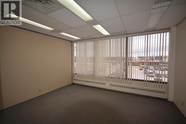330 9904 100 Avenue, Fort St  John, BC V1J1Y5 Photo 4