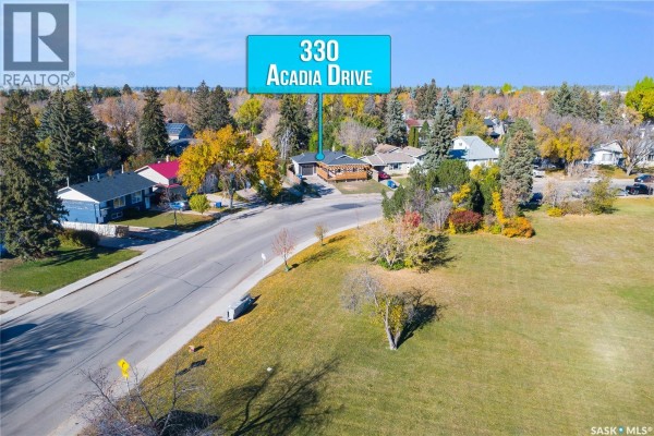 Kitchen - 330 Acadia Drive, Saskatoon, SK S7H3V6 Photo 2