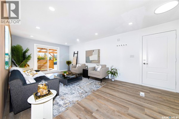 3pc Ensuite bath - 330 Acadia Drive, Saskatoon, SK S7H3V6 Photo 5