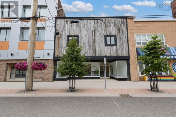 330 Charlotte Street, Sydney, NS, photo 2