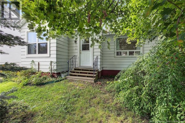 3pc Bathroom - 330 Dundonald Street, Fredericton, NB E3B1X2 Photo 3