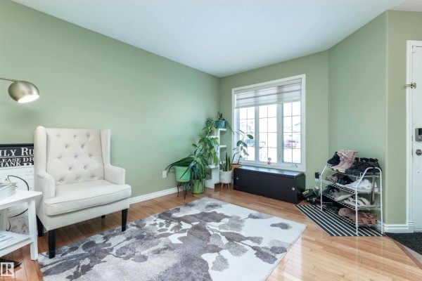 Primary Bedroom - 330 Huffman Cr Nw, Edmonton, AB T5A0C8 Photo 5
