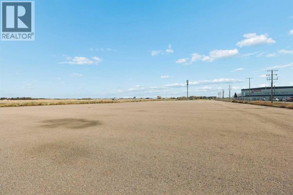 330 Stubb Ross Road, Rural Lethbridge County, AB T1K7N3 Photo 2