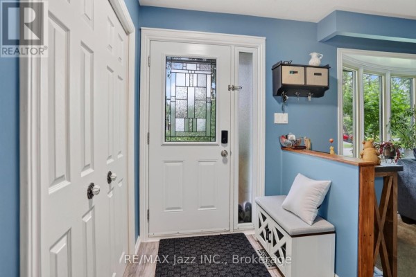Primary Bedroom - 330 Waverly Street N, Oshawa, ON L1J5W1 Photo 4