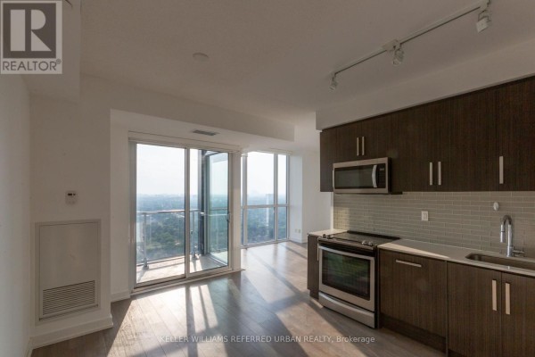 Kitchen - 3301 - 5180 Yonge Street, Toronto, ON M2N0K5 Photo 3