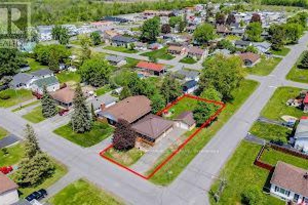 3301 Ross Avenue, Cornwall, ON K6K1G3 Photo 3