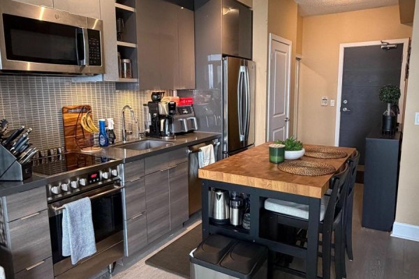 Kitchen - 3302 - 33 Shore Breeze Drive, Toronto, ON M8V0G1 Photo 3