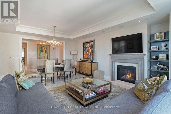Primary Bedroom - 3302 - 50 Yorkville Avenue, Toronto, ON M4W0A3 Photo 5