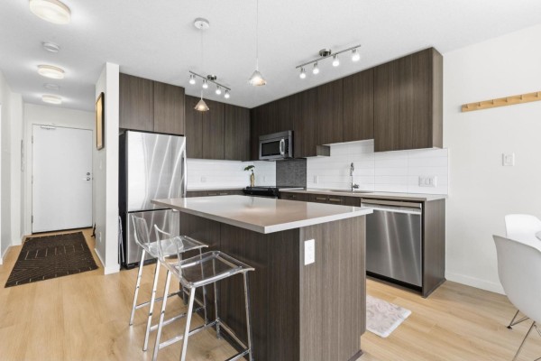 3303 13325 102a Avenue, Surrey, BC V3T5J7 Photo 5