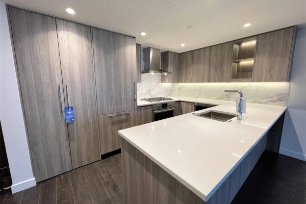 3303 9887 Whalley Boulevard, Surrey, BC V3T0P4 Photo 4