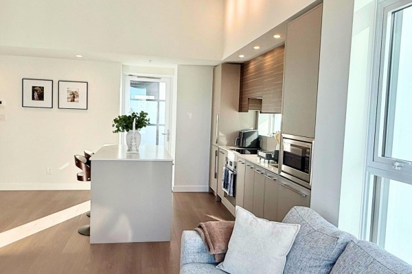 3304 13745 George Junction Street, Surrey, BC, photo 2